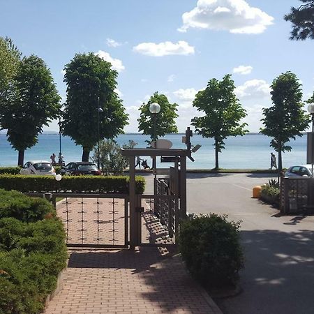 Le Rive Apartment Desenzano del Garda Exterior photo