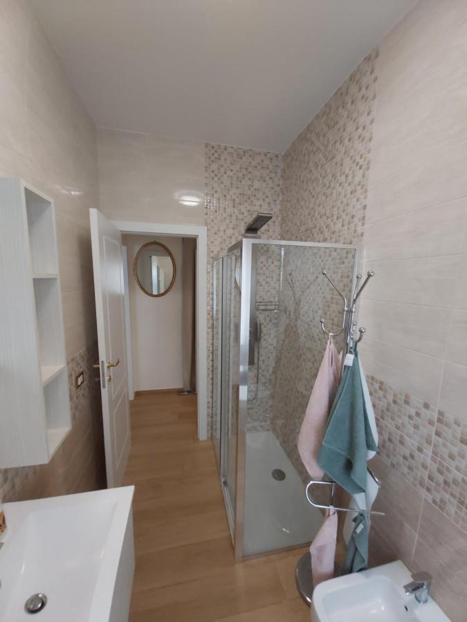 Le Rive Apartment Desenzano del Garda Exterior photo