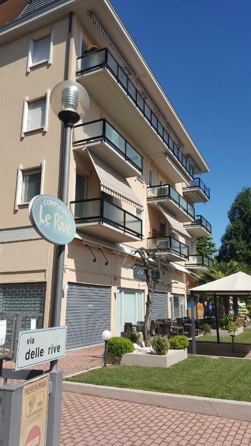 Le Rive Apartment Desenzano del Garda Exterior photo